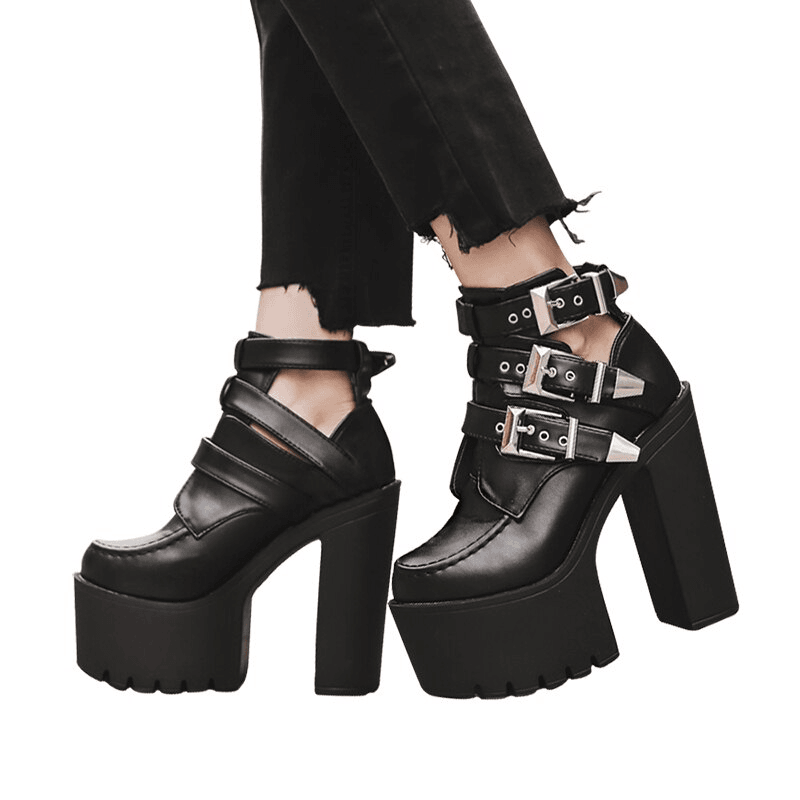 MONDAY'S WITCH HIGH HEELS